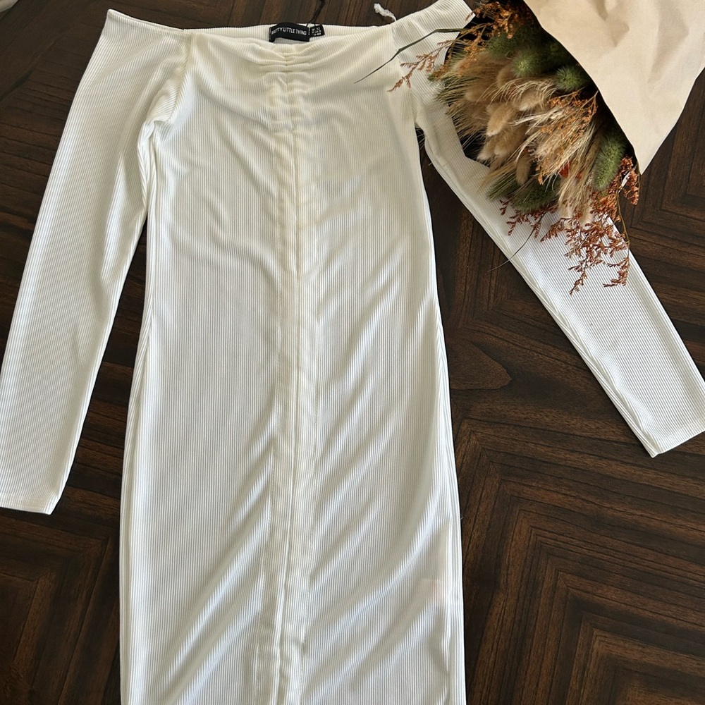 PrettyLittleThing White Long Sleeve Dress